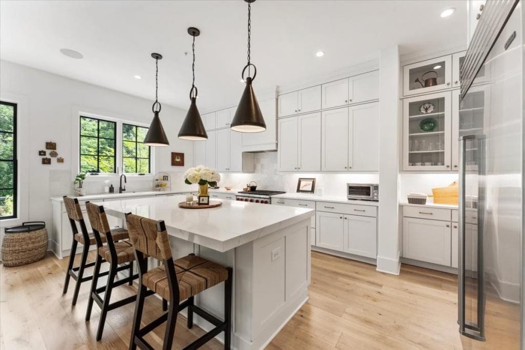 4 bedroom, 6 bathroom, 3,758 sq ft townhouse under contract at 147 Canton Street, Alpharetta, GA 30009 — photo 3