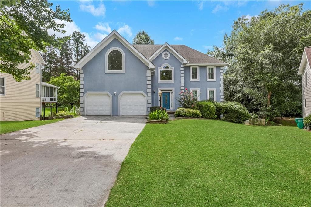 6 bedroom, 4 bathroom, 2,424 sq ft home for sale at 2395 Devon Leigh Walk, Duluth, GA