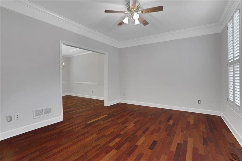 6 bedroom, 4 bathroom, 2,424 sq ft single family residence for sale at 2395 Devon Leigh Walk, Duluth, GA 30096 — photo 3