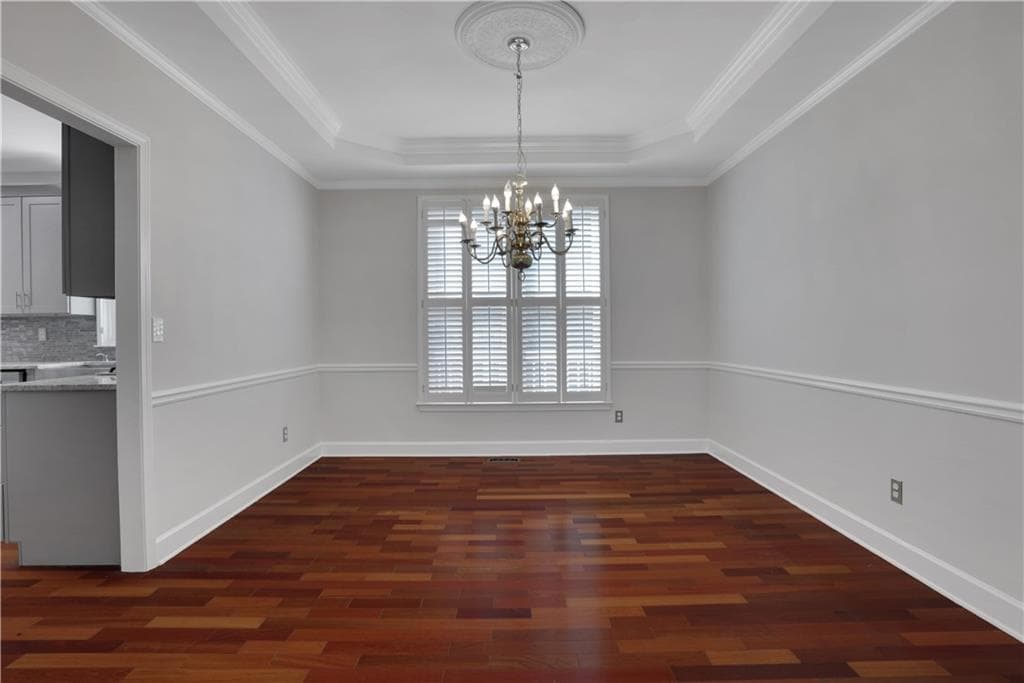 6 bedroom, 4 bathroom, 2,424 sq ft single family residence for sale at 2395 Devon Leigh Walk, Duluth, GA 30096 — photo 6