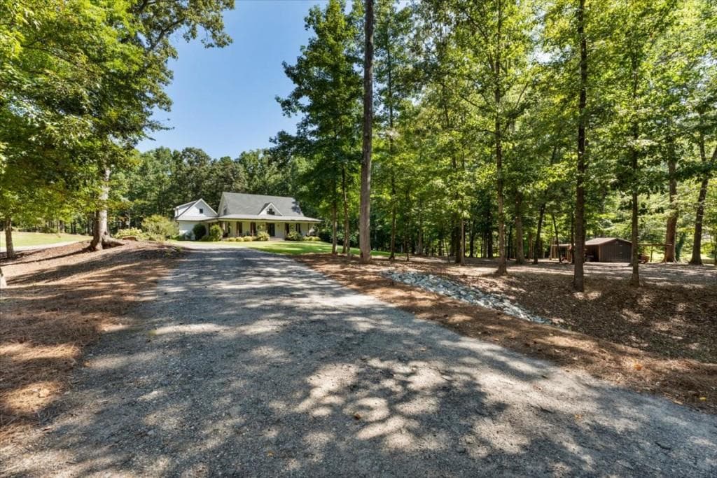 4 bedroom, 3 bathroom, 3,153 sq ft single family residence for sale at 889 Freehome Road, Canton, GA 30115 — photo 6