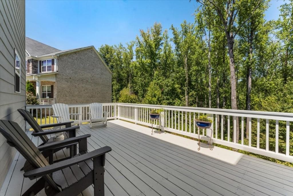 6 bedroom, 5 bathroom, 3,978 sq ft single family residence for sale at 6535 Westrock Terrace, Cumming, GA 30040 — photo 5