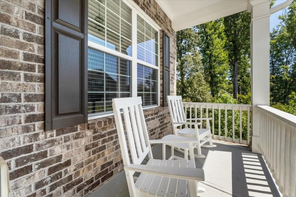 6 bedroom, 5 bathroom, 3,978 sq ft single family residence for sale at 6535 Westrock Terrace, Cumming, GA 30040 — photo 9