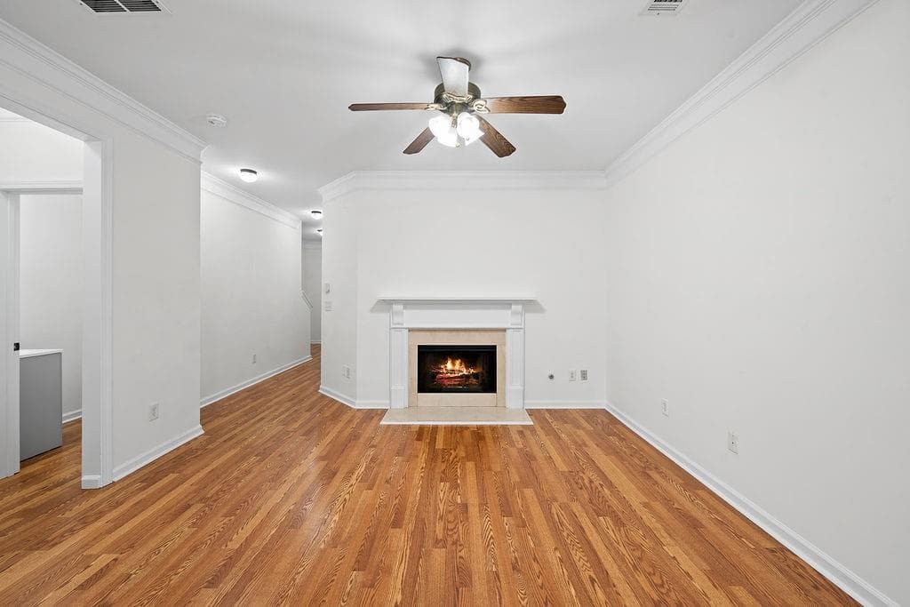 3 bedroom, 3 bathroom, 1,536 sq ft townhouse under contract at 941 Abbey Park Way, Lawrenceville, GA 30044 — photo 4