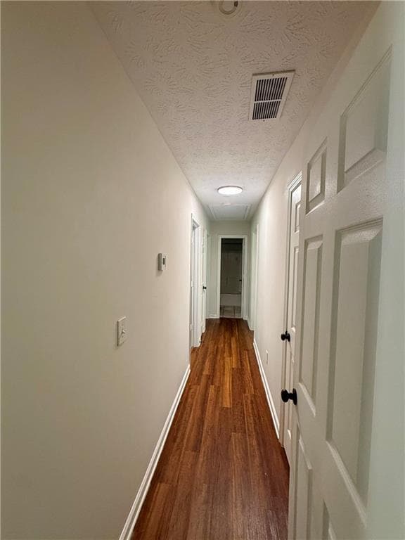 3 bedroom, 2 bathroom, 1,407 sq ft single family residence under contract at 205 Willow Shoals Drive, Covington, GA 30016 — photo 5