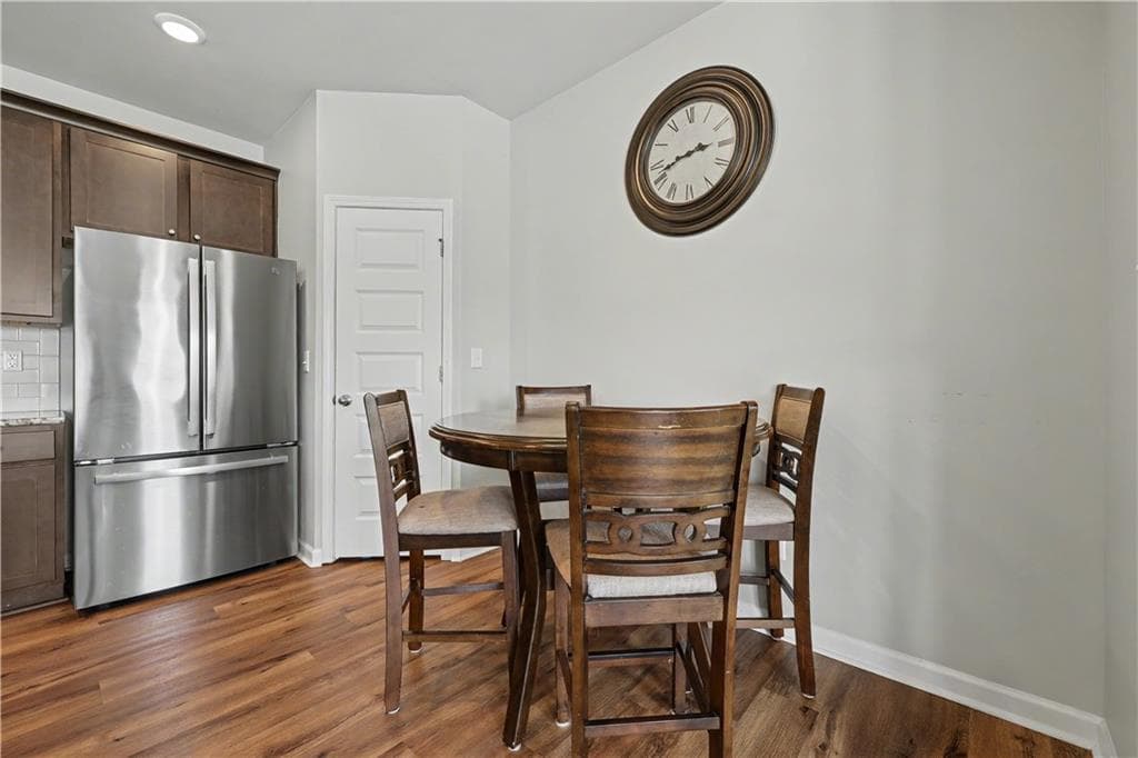 3 bedroom, 3 bathroom, 1,695 sq ft townhouse for sale at 3652 Prospect Point Drive, Oakwood, GA 30566 — photo 8