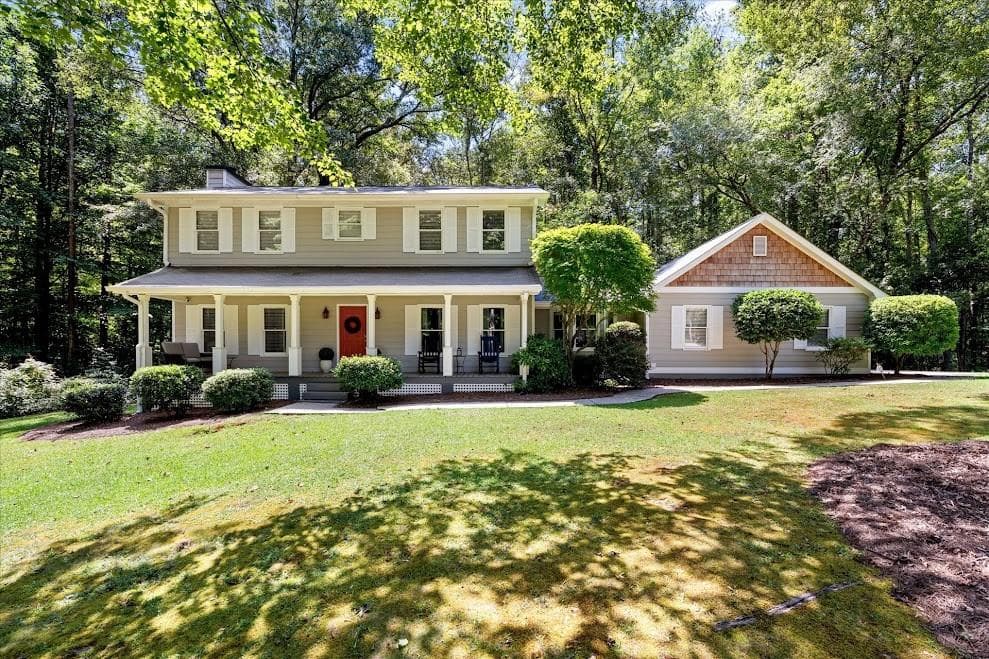 4 bedroom, 3 bathroom, 2,282 sq ft single family residence under contract at 103 Cathy Circle, Carrollton, GA 30117