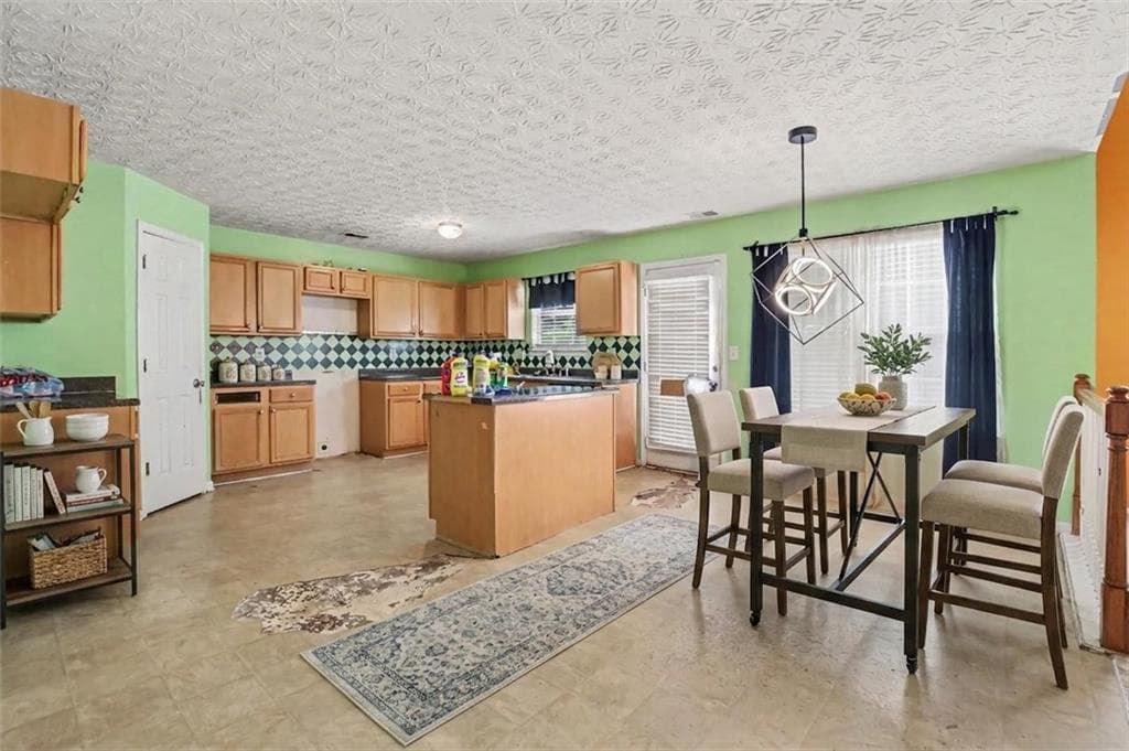 4 bedroom, 3 bathroom, 2,768 sq ft single family residence for sale at 197 Hightower Trail, Riverdale, GA 30274 — photo 3
