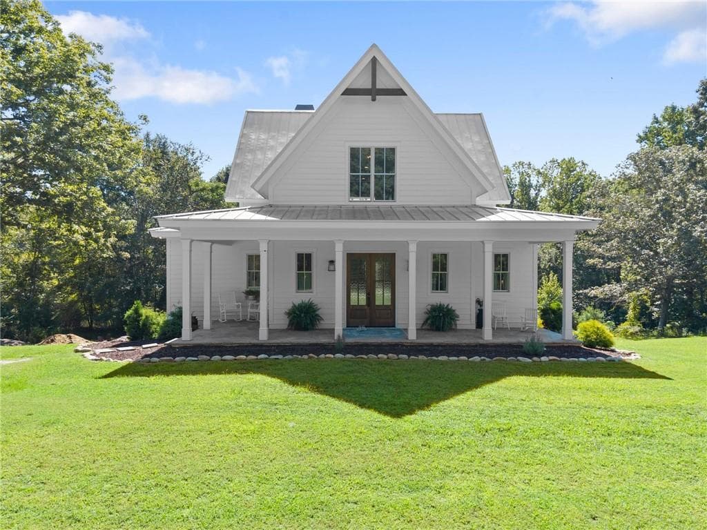 4 bedroom, 6 bathroom, 2,476 sq ft single family residence for sale at 3567 Duckett Mill Road, Gainesville, GA 30506