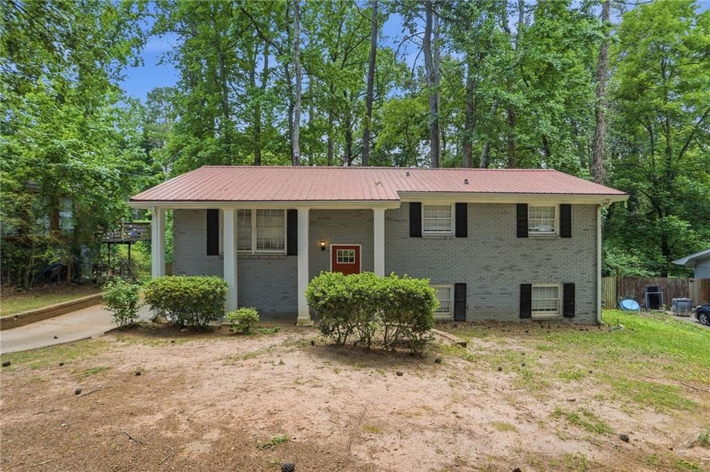 5 bedroom, 2 bathroom, 1,058 sq ft single family residence under contract at 1969 Shannon Ridge Court, Decatur, GA 30032