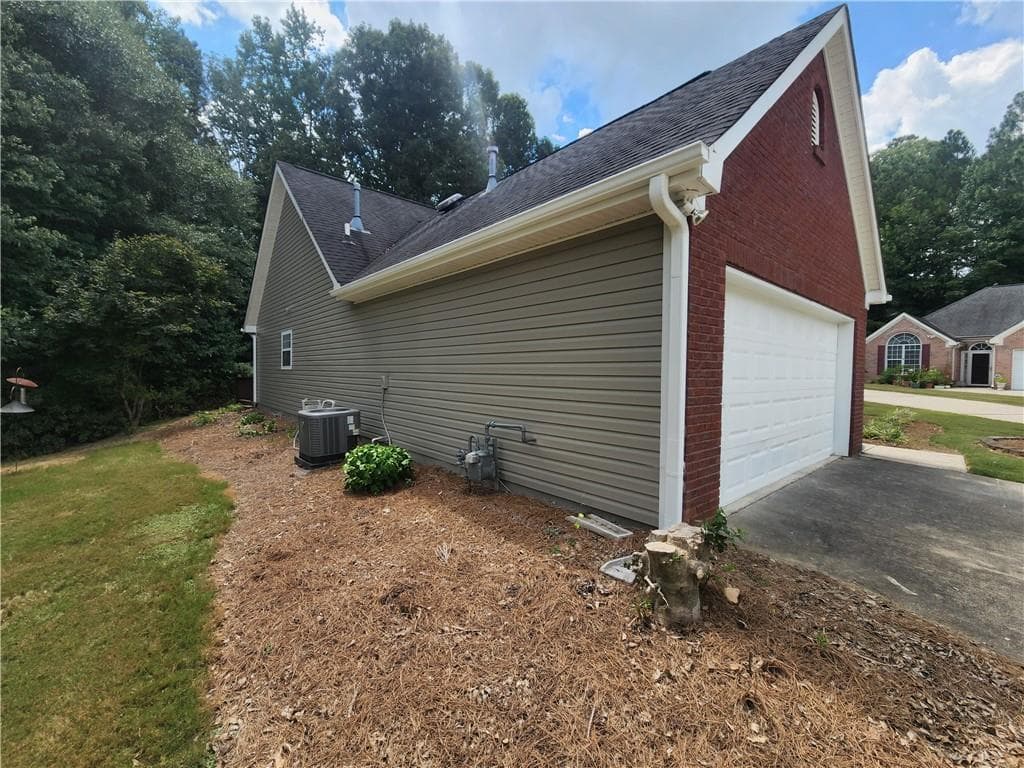 3 bedroom, 2 bathroom, 1,431 sq ft single family residence for sale at 180 Brookestone Point, Fayetteville, GA 30215 — photo 7