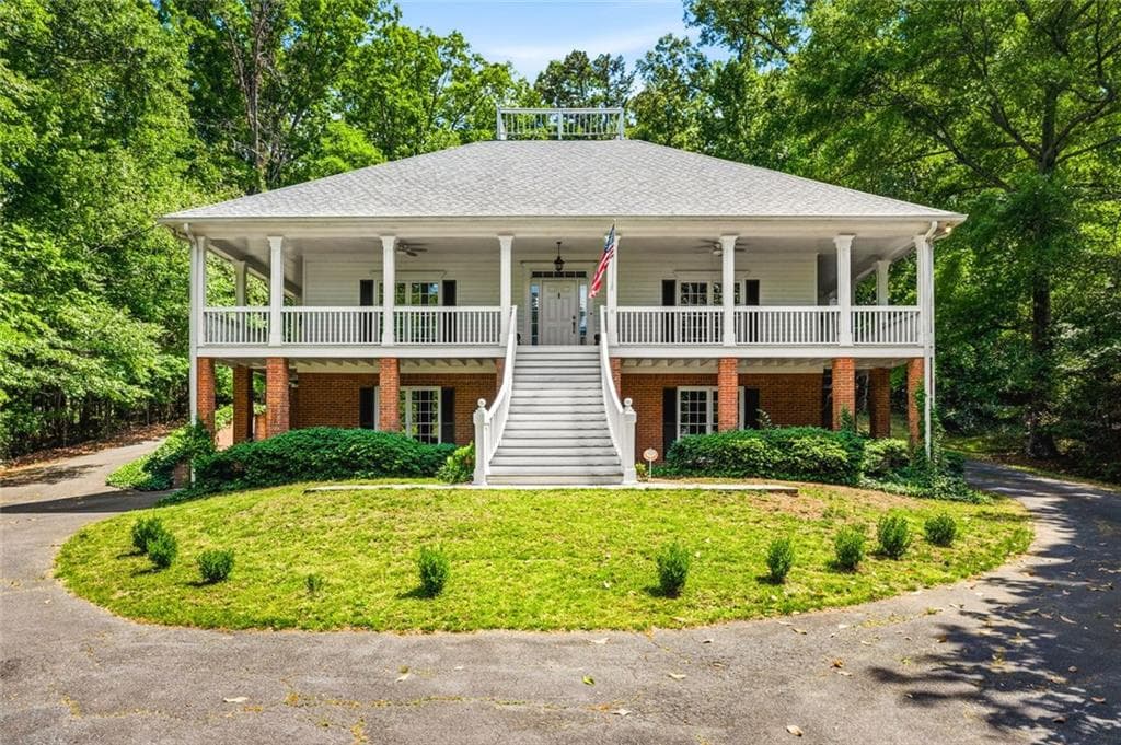 4 bedroom, 4 bathroom, 3,557 sq ft single family residence for sale at 479 S Hillcrest Drive, Marietta, GA 30064