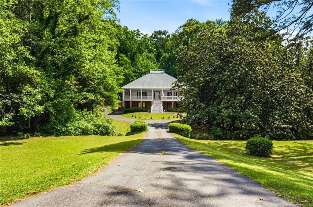 4 bedroom, 4 bathroom, 3,557 sq ft single family residence for sale at 479 S Hillcrest Drive, Marietta, GA 30064 — photo 2