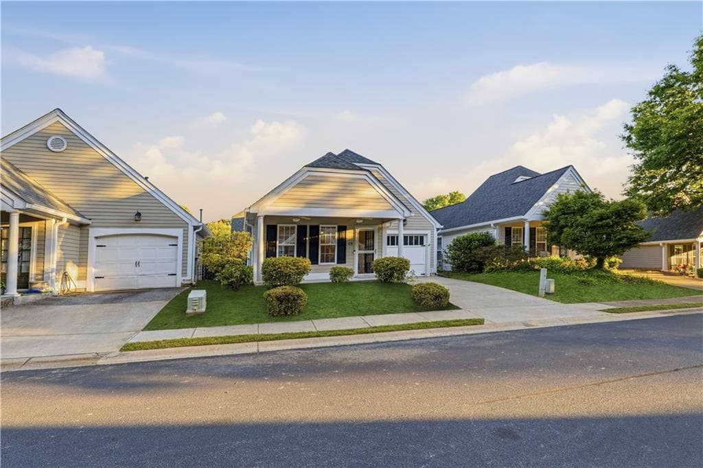 3 bedroom, 2 bathroom, 1,439 sq ft single family residence for sale at 5062 Kathryn Glen Drive, Acworth, GA 30101 — photo 3