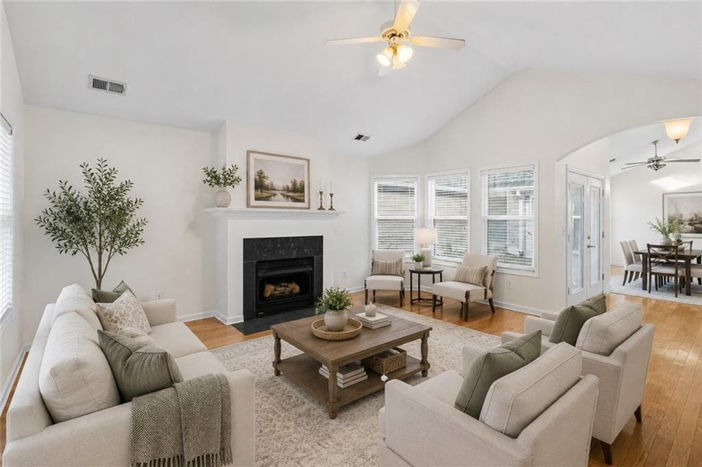 3 bedroom, 2 bathroom, 1,439 sq ft single family residence for sale at 5062 Kathryn Glen Drive, Acworth, GA 30101 — photo 5