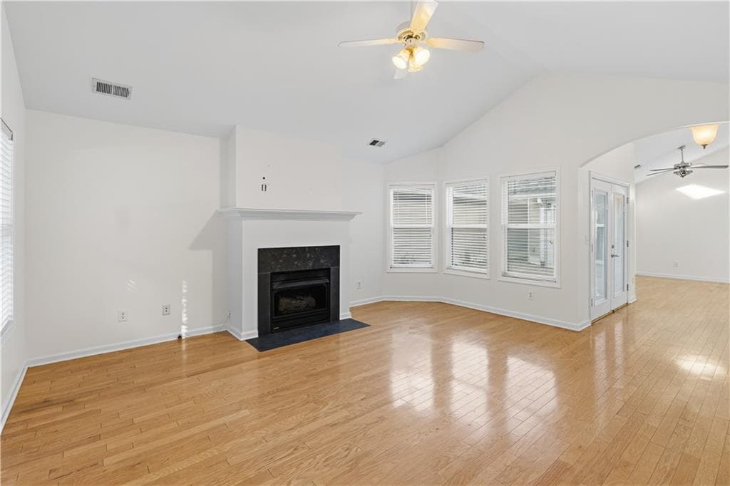 3 bedroom, 2 bathroom, 1,439 sq ft single family residence for sale at 5062 Kathryn Glen Drive, Acworth, GA 30101 — photo 6