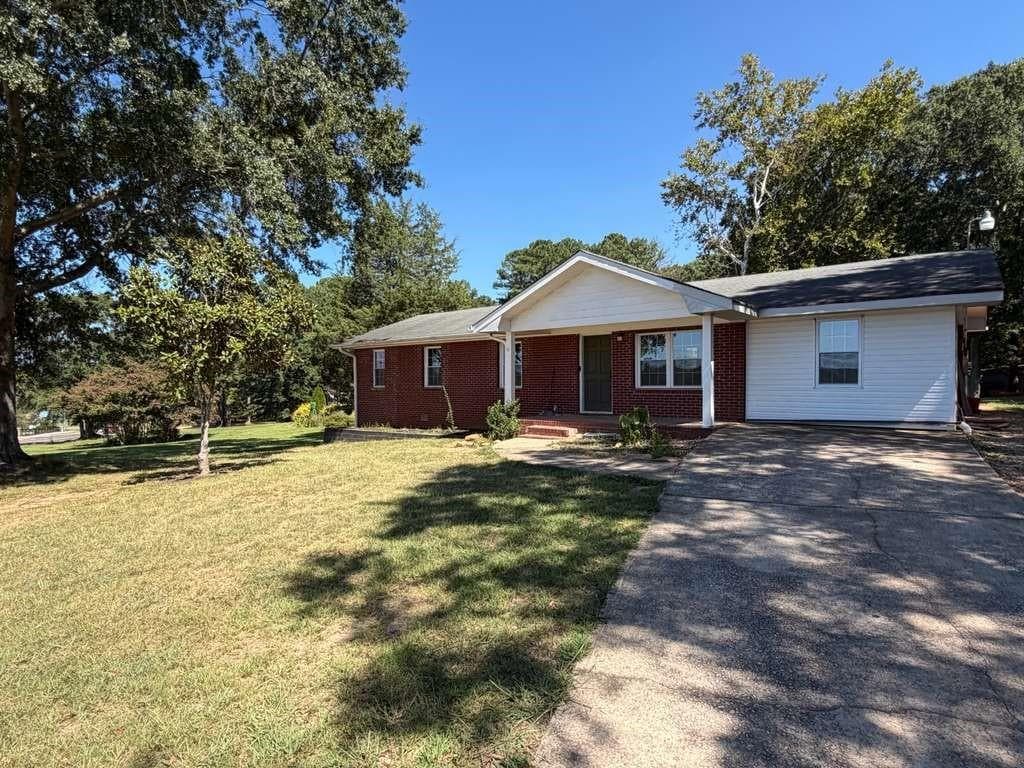 3 bedroom, 2 bathroom, 1,850 sq ft single family residence for sale at 1790 Kilcrease Road, Bethlehem, GA 30620