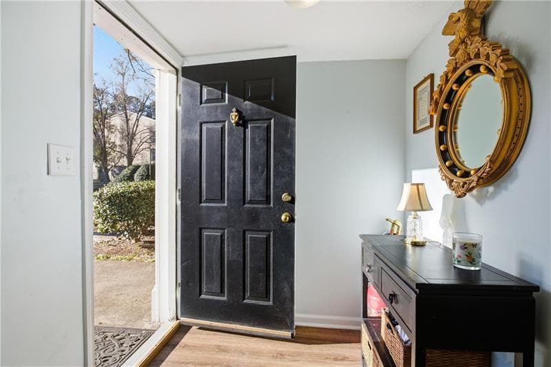 3 bedroom, 3 bathroom, 1,452 sq ft townhouse for sale at 3665 Essex Avenue, Atlanta, GA 30339 — photo 2