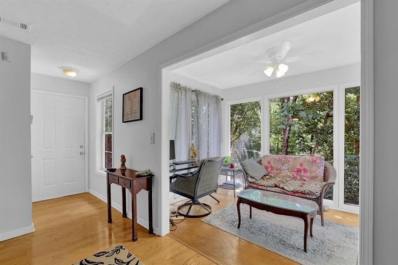 2 bedroom, 2 bathroom, 1,102 sq ft condominium for sale at 1004 Vicksburg Place, Atlanta, GA 30350 — photo 10