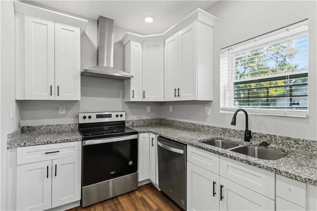 3 bedroom, 3 bathroom, 1,720 sq ft single family residence for sale at 366 Sawtell Avenue, Atlanta, GA 30315 — photo 4