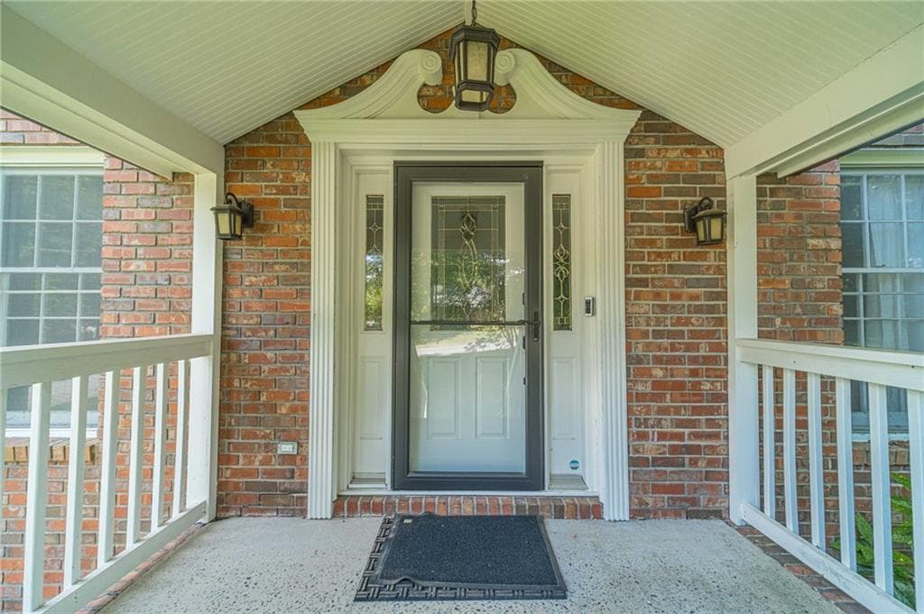 5 bedroom, 3 bathroom, 3,065 sq ft single family residence for sale at 2672 Bouldercrest Court, Snellville, GA 30078 — photo 3