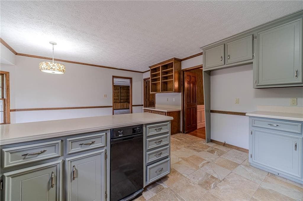 5 bedroom, 3 bathroom, 3,065 sq ft single family residence for sale at 2672 Bouldercrest Court, Snellville, GA 30078 — photo 9