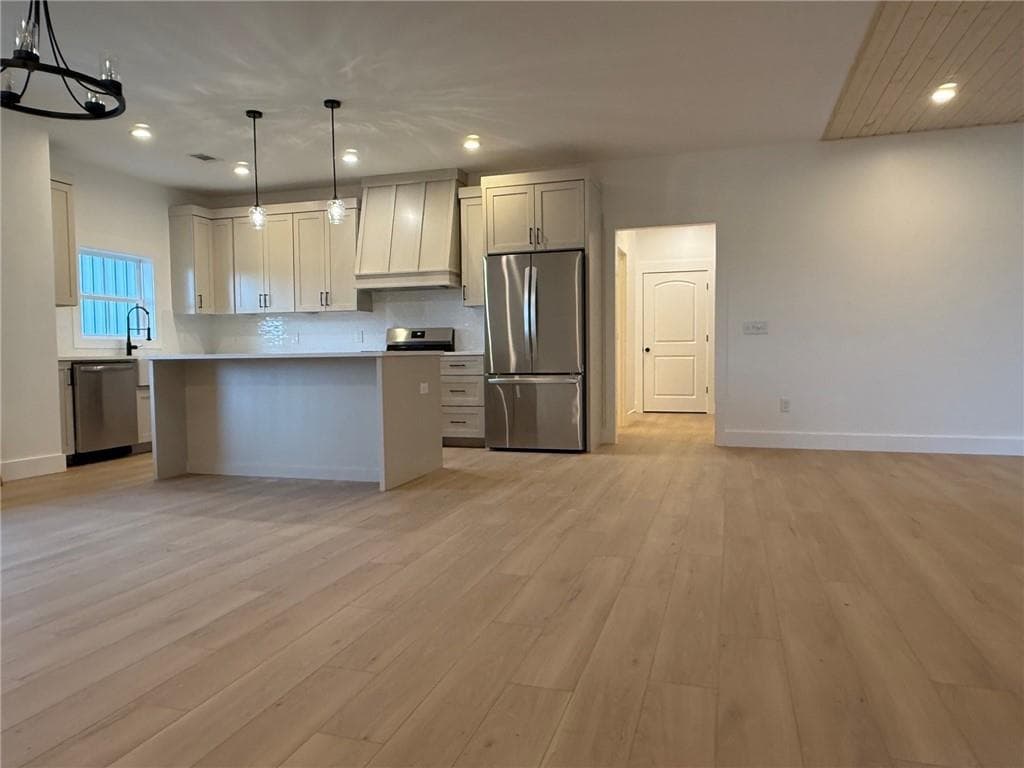 3 bedroom, 2 bathroom, 1,905 sq ft single family residence for sale at 189 Oakland Drive, Calhoun, GA 30701 — photo 5