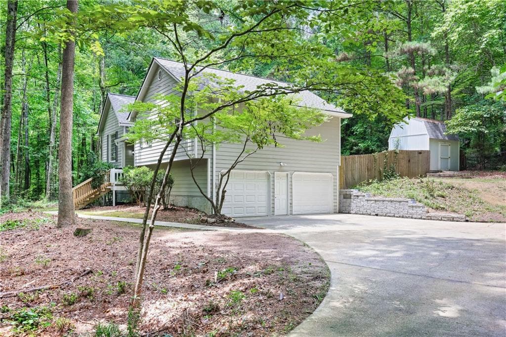 4 bedroom, 2 bathroom, 1,764 sq ft single family residence for sale at 107 Shelby Lane, Hiram, GA 30141 — photo 5