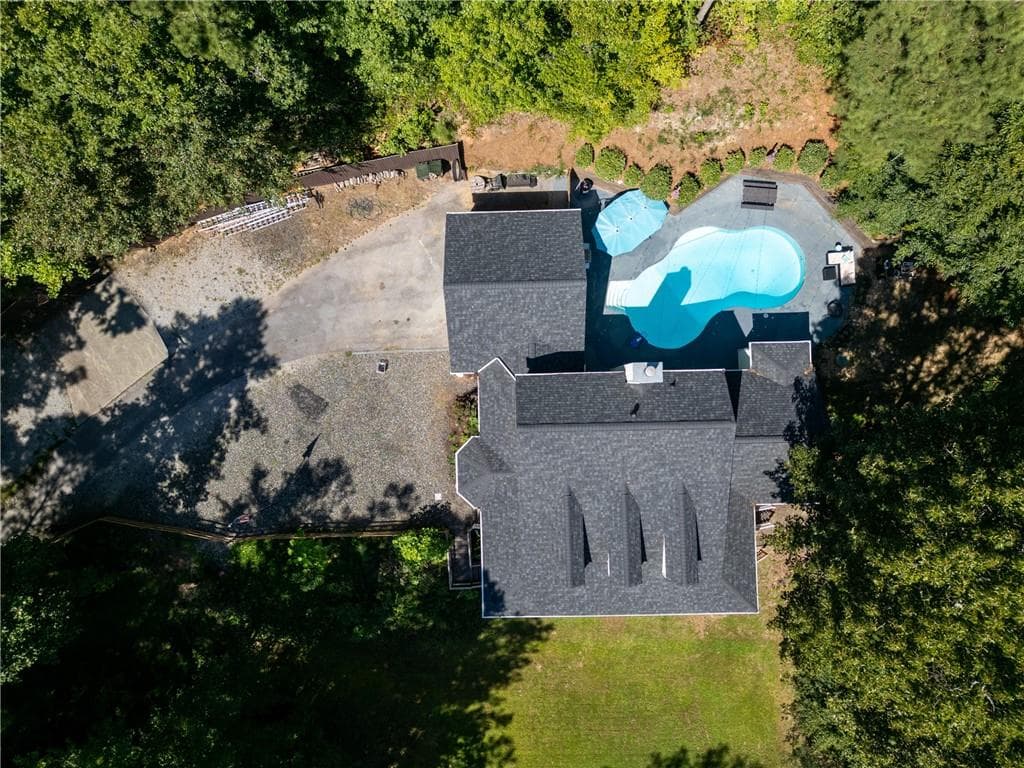5 bedroom, 4 bathroom, 3,632 sq ft single family residence for sale at 75 Black Forest Drive, Dallas, GA 30132 — photo 7