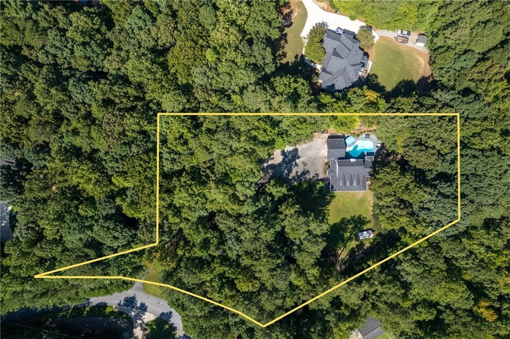 5 bedroom, 4 bathroom, 3,632 sq ft single family residence for sale at 75 Black Forest Drive, Dallas, GA 30132 — photo 4