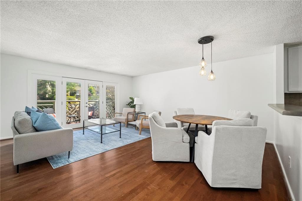 2 bedroom, 1 bathroom, 1,008 sq ft condominium for sale at 3650 Ashford Dunwoody Road 927, Atlanta, GA 30319 — photo 3