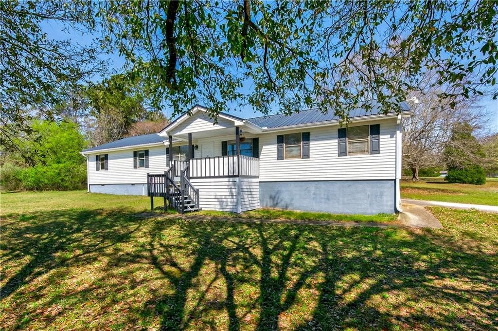 4 bedroom, 2 bathroom, 3,078 sq ft single family residence for sale at 5 Hearthstone Drive, Stockbridge, GA 30281 — photo 2