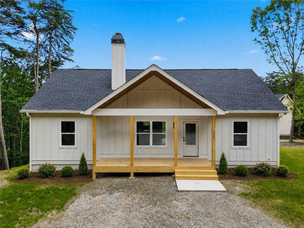 3 bedroom, 2 bathroom, 1,311 sq ft single family residence under contract at 1521 Azure Lane, Ranger, GA 30734