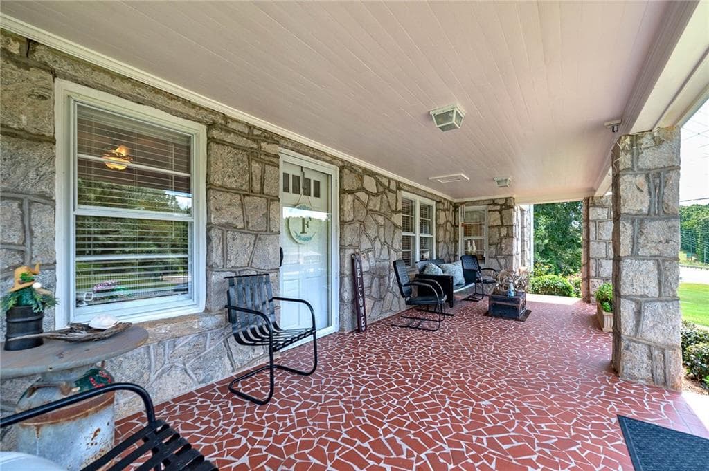 3 bedroom, 2 bathroom, 2,092 sq ft single family residence for sale at 3112 Highway 155, Mcdonough, GA 30252 — photo 3