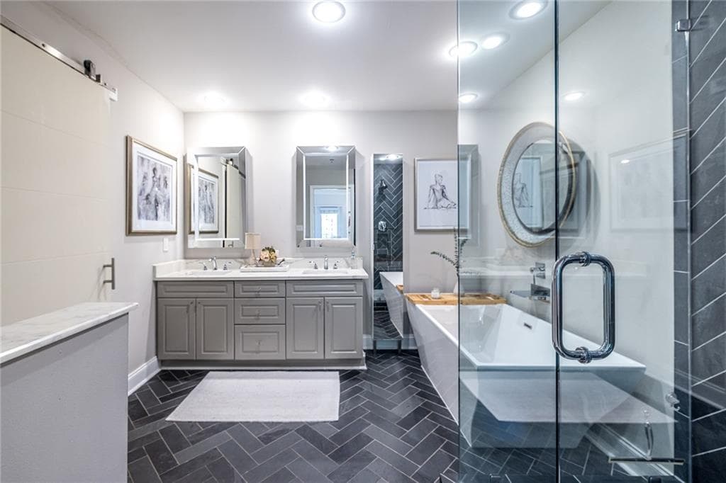 2 bedroom, 2 bathroom, 1,350 sq ft condominium for sale at 50 Biscayne Drive 3111, Atlanta, GA 30309 — photo 4