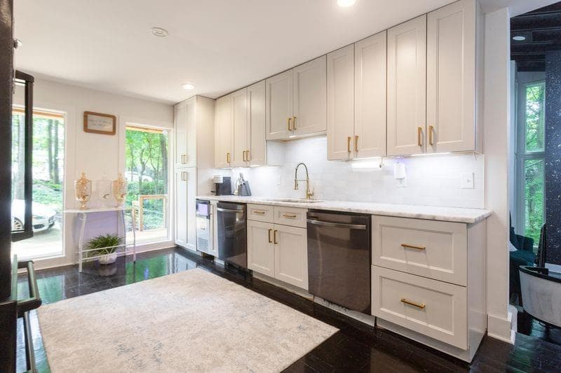 2 bedroom, 3 bathroom, 2,257 sq ft single family residence for sale at 1971 Woodsdale Road, Atlanta, GA 30324 — photo 5