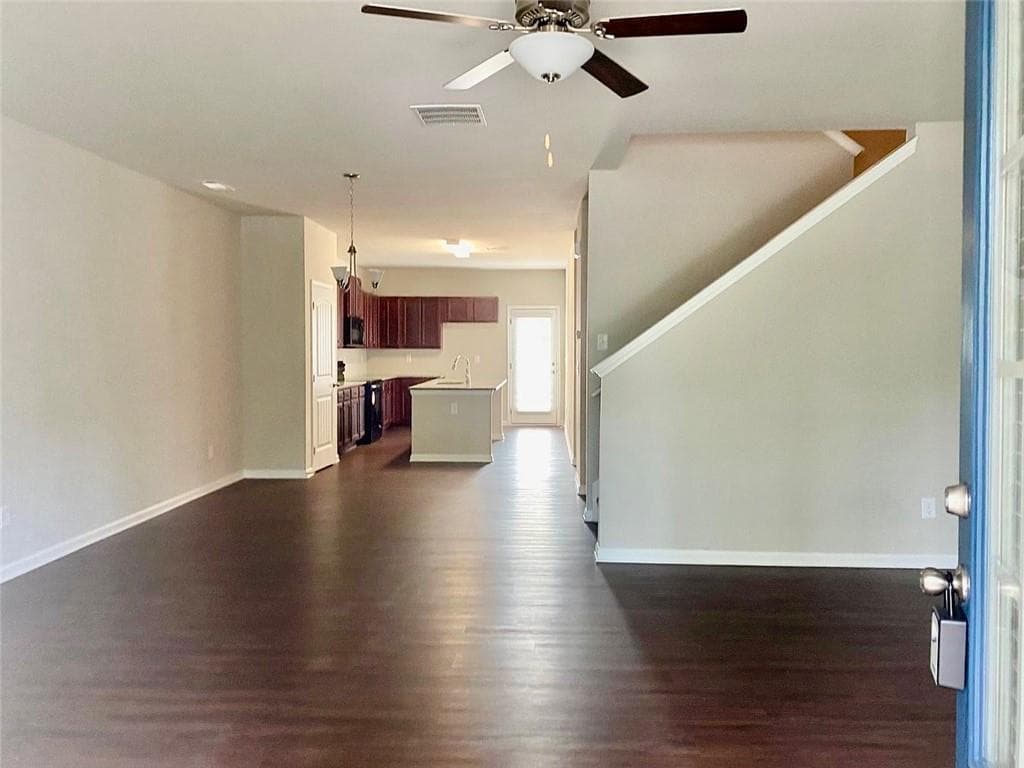 4 bedroom, 3 bathroom, 2,064 sq ft single family residence for rent at 537 Ruths Drive, Holly Springs, GA 30188 for $2,200 a month — photo 7