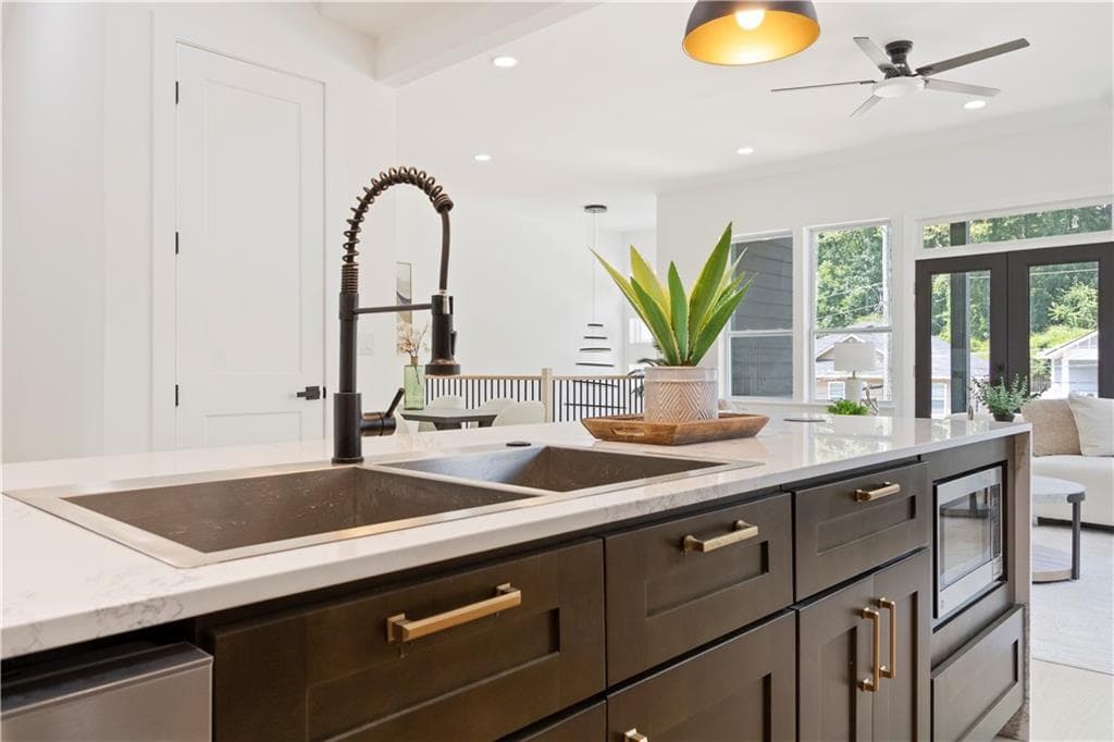 4 bedroom, 4 bathroom, 3,009 sq ft single family residence for sale at 1710 Browning Street, Atlanta, GA 30314 — photo 10