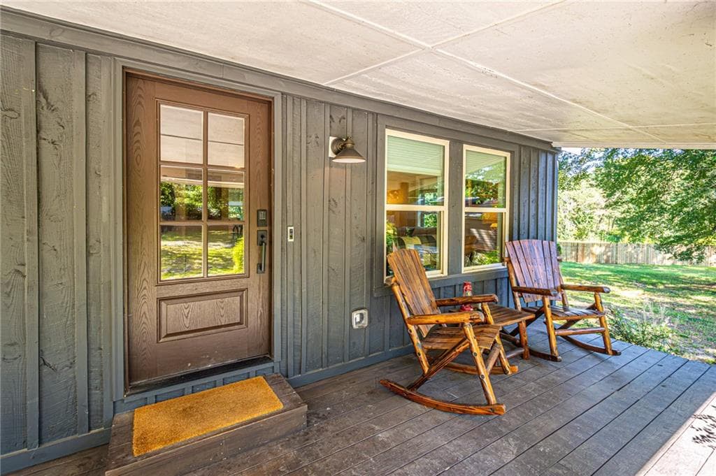 3 bedroom, 3 bathroom, 1,404 sq ft single family residence under contract at 200 Clayton Burns Road, Dahlonega, GA 30533 — photo 4