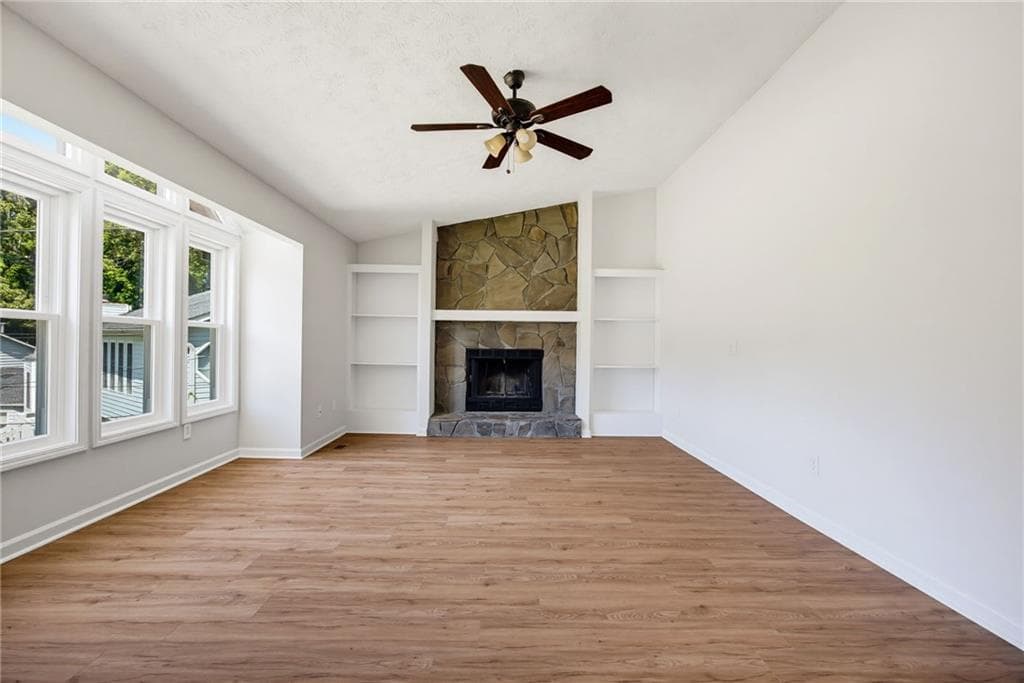 4 bedroom, 3 bathroom, 1,900 sq ft single family residence for sale at 1198 Clichy Court, Marietta, GA 30066 — photo 8