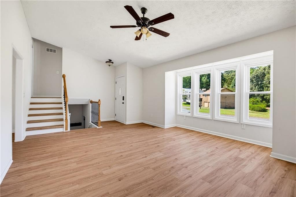 4 bedroom, 3 bathroom, 1,900 sq ft single family residence for sale at 1198 Clichy Court, Marietta, GA 30066 — photo 10