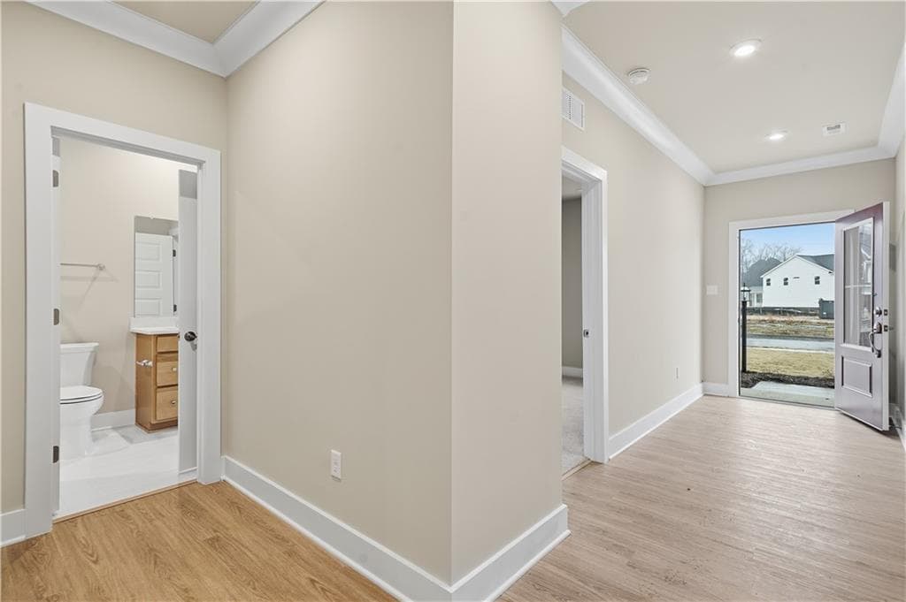 5 bedroom, 4 bathroom, 2,686 sq ft single family residence for sale at 411 Jasmine Woods Drive, Lawrenceville, GA 30046 — photo 3