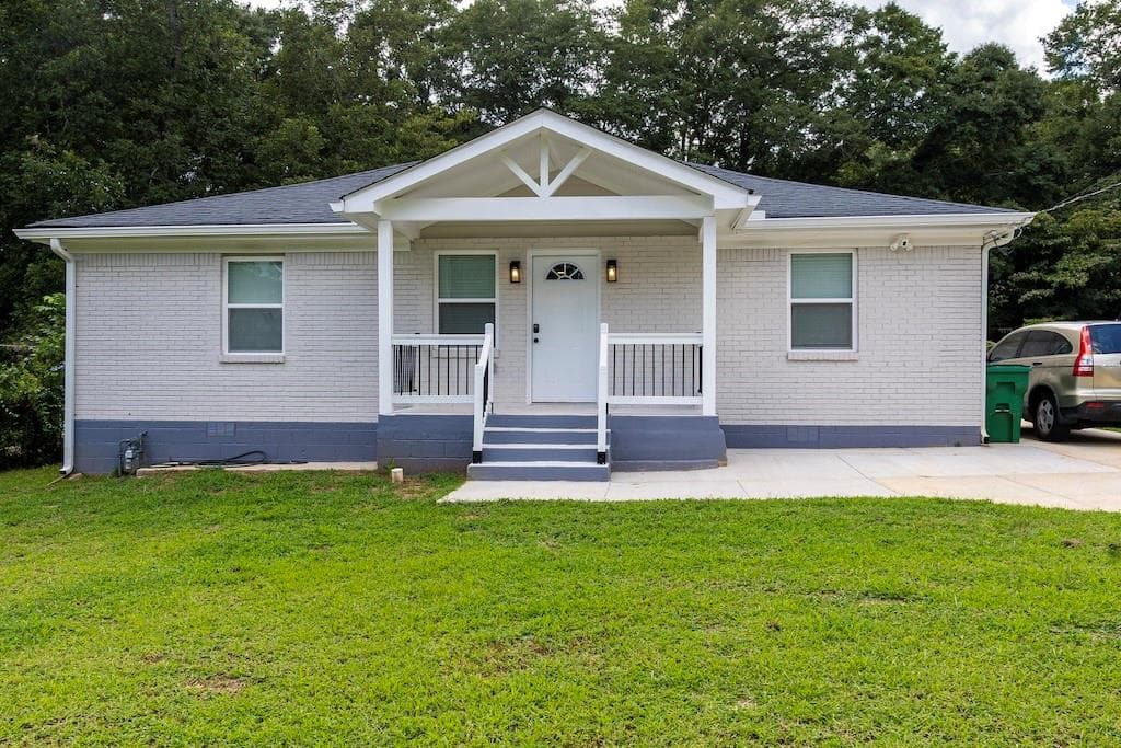 4 bedroom, 5 bathroom, 1,680 sq ft single family residence for rent at 1987 Willa Way, Decatur, GA 30032 for $4,000 a month