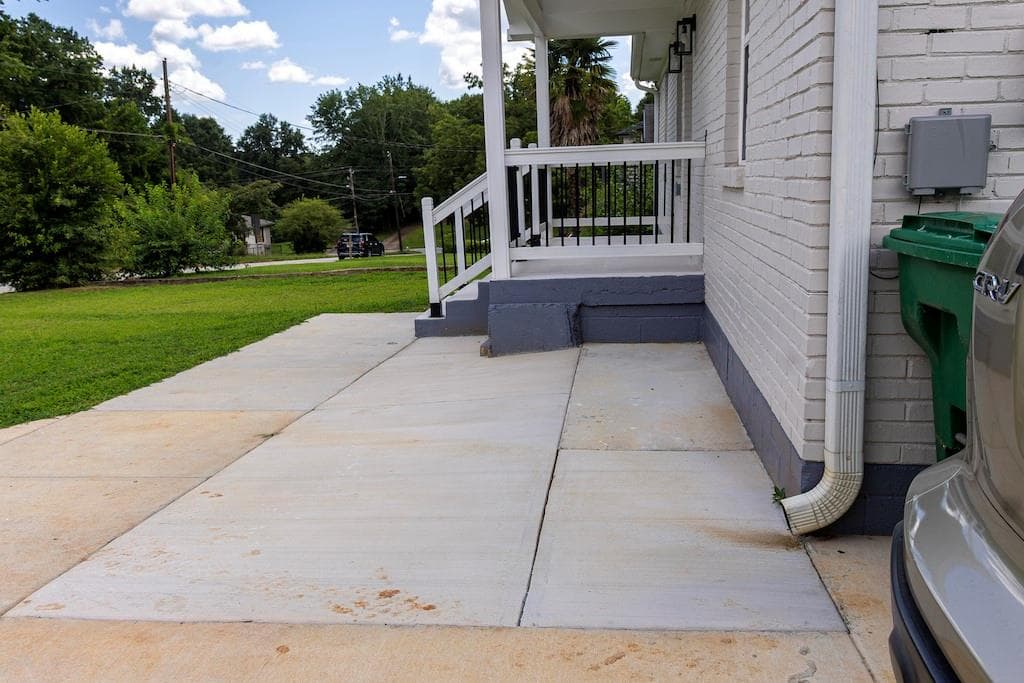 4 bedroom, 5 bathroom, 1,680 sq ft single family residence for rent at 1987 Willa Way, Decatur, GA 30032 for $4,000 a month — photo 6