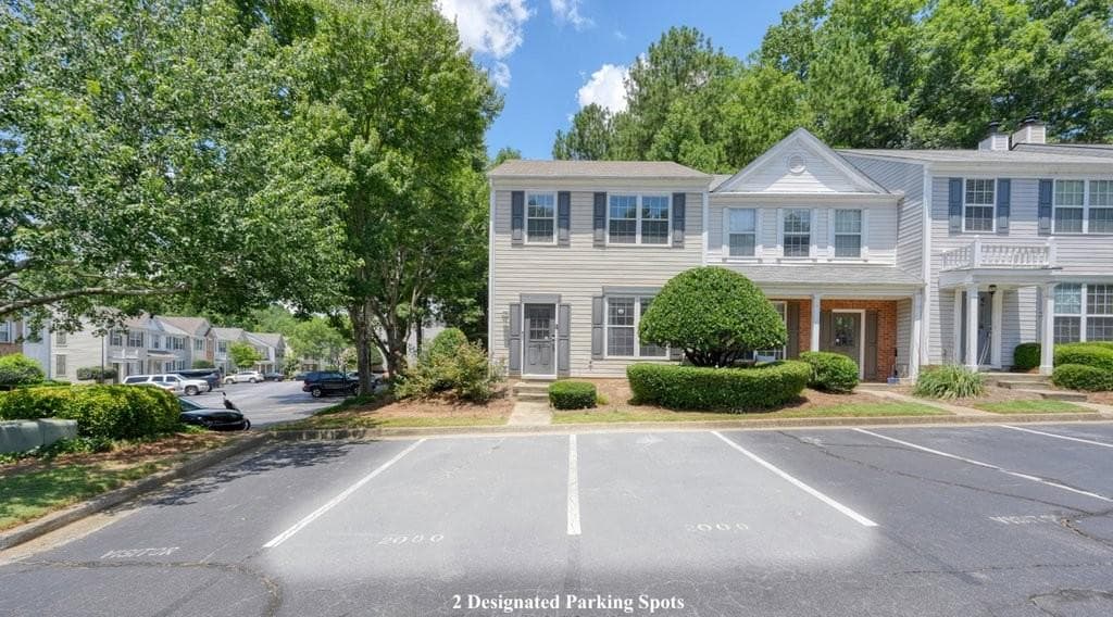 2 bedroom, 3 bathroom, 1,218 sq ft townhouse for sale at 2000 Whitestone Place, Alpharetta, GA 30005 — photo 2