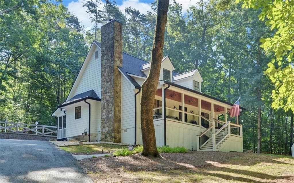 3 bedroom, 2 bathroom, 1,740 sq ft single family residence for sale at 2590 Bettis Tribble Gap Road, Cumming, GA 30040 — photo 2