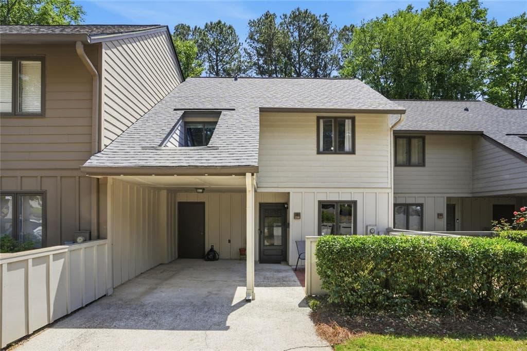 3 bedroom, 3 bathroom, 1,516 sq ft condominium for sale at 2540 Cedar Canyon Drive, Marietta, GA 30067 — photo 2