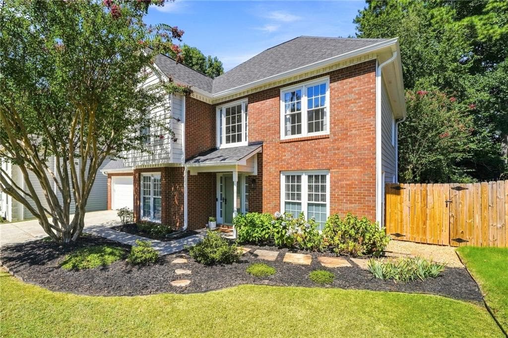 4 bedroom, 3 bathroom, 2,121 sq ft single family residence under contract at 3590 Steve Drive, Marietta, GA 30064 — photo 2