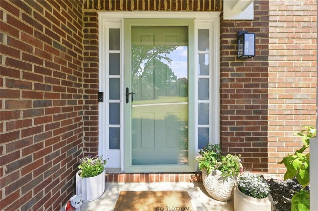 4 bedroom, 3 bathroom, 2,121 sq ft single family residence under contract at 3590 Steve Drive, Marietta, GA 30064 — photo 4