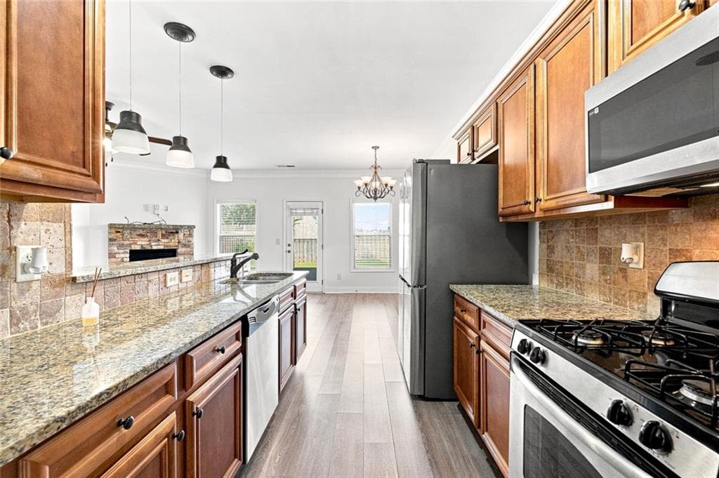3 bedroom, 3 bathroom, 1,924 sq ft townhouse for sale at 2508 Morgan Chase Drive, Buford, GA 30519 — photo 4